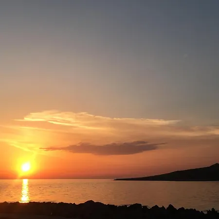 Amarily Appartament شقة إزولا ديلي فيمين