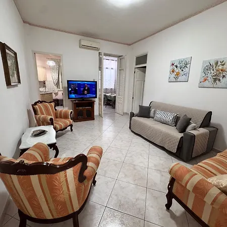 Amarily Appartament إزولا ديلي فيمين